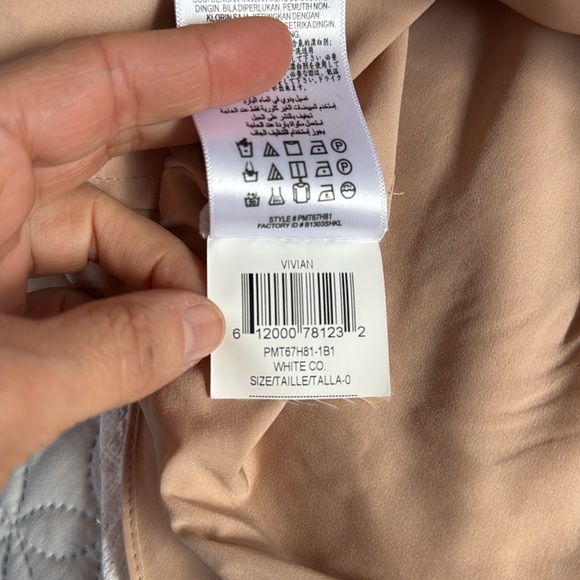 Tres Chic and Unique Vivian Dress NWOT - the back is gorgeous and flirtatious - Picture 17 of 17